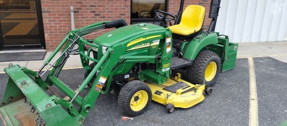 Image of John Deere 2305 Primary image