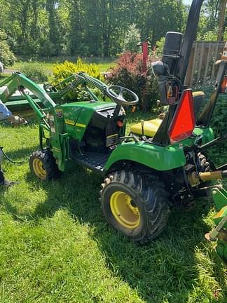 Image of John Deere 2305 Primary Image