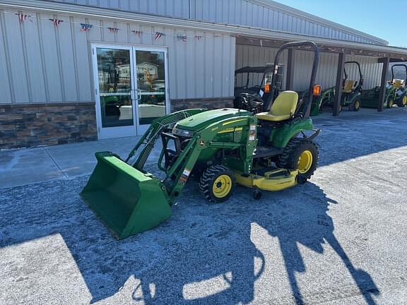 Image of John Deere 2305 equipment image 2