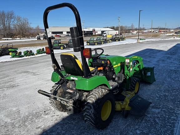 Image of John Deere 2305 equipment image 3