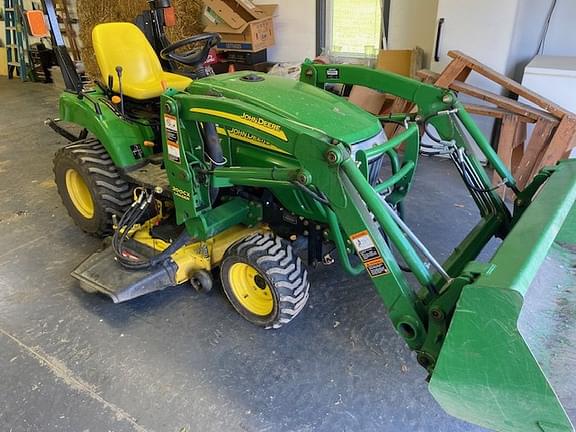 Image of John Deere 2305 Primary image