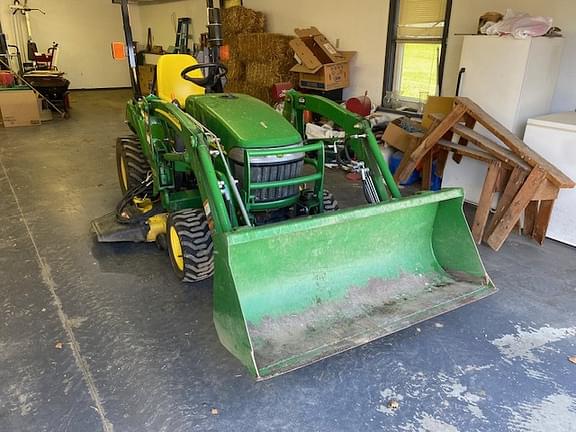 Image of John Deere 2305 equipment image 1