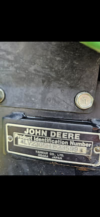 Image of John Deere 2305 equipment image 2