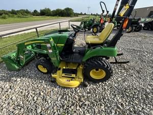 2010 John Deere 2305 Image