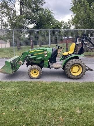 Image of John Deere 2320 Primary image