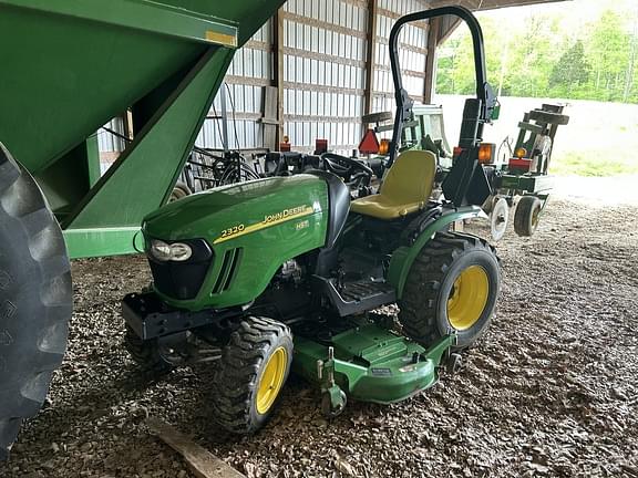 Image of John Deere 2320 Primary image