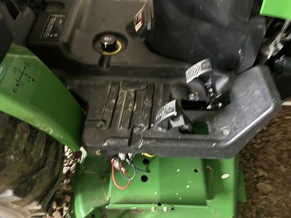 Image of John Deere 2320 equipment image 3