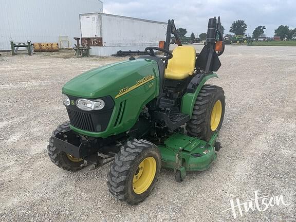 Image of John Deere 2320 equipment image 2