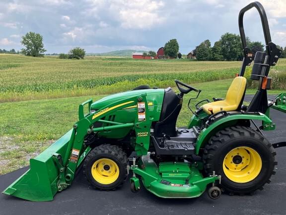 Image of John Deere 2320 Primary image