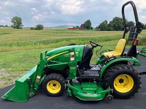 2010 John Deere 2320 Image