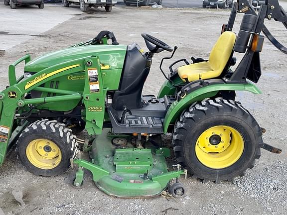 Image of John Deere 2320 equipment image 3