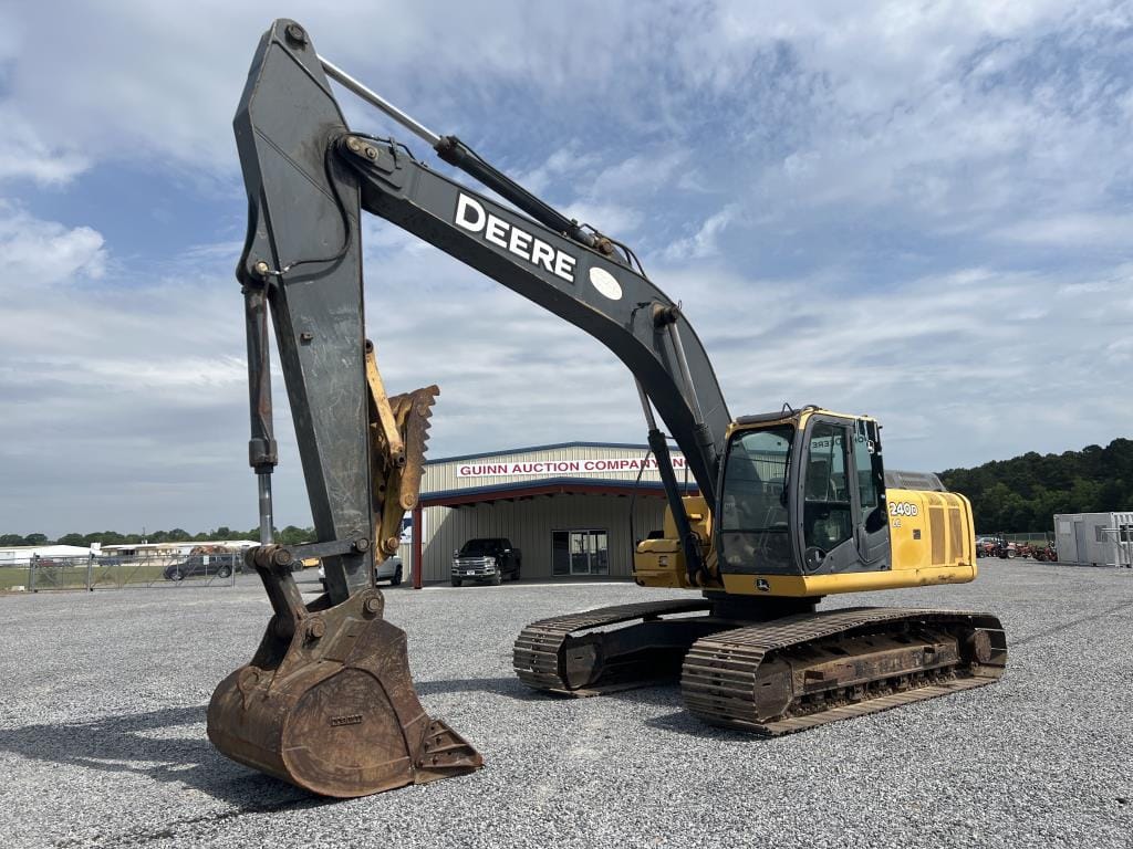 Main image John Deere 240D