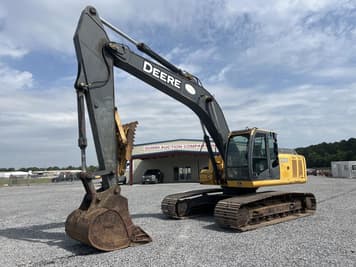 Main image John Deere 240D