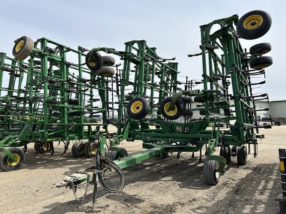 Image of John Deere 2410 equipment image 1