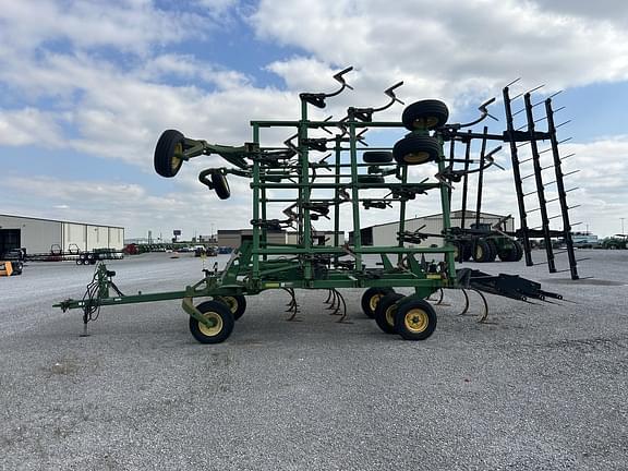 Image of John Deere 2410 equipment image 1