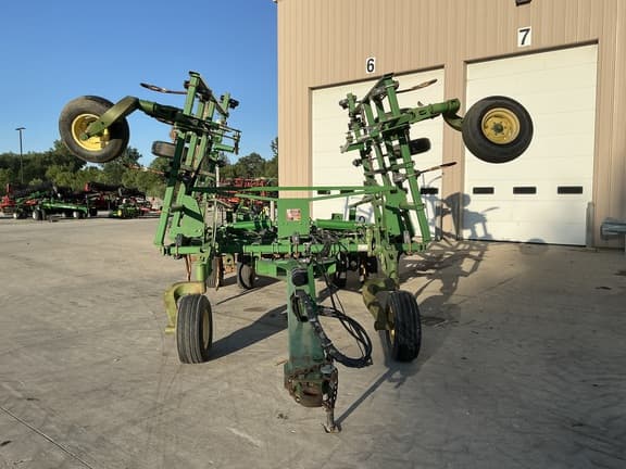 Image of John Deere 2410 equipment image 4