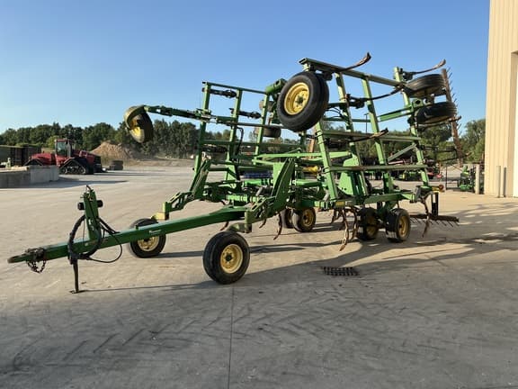 Image of John Deere 2410 equipment image 1