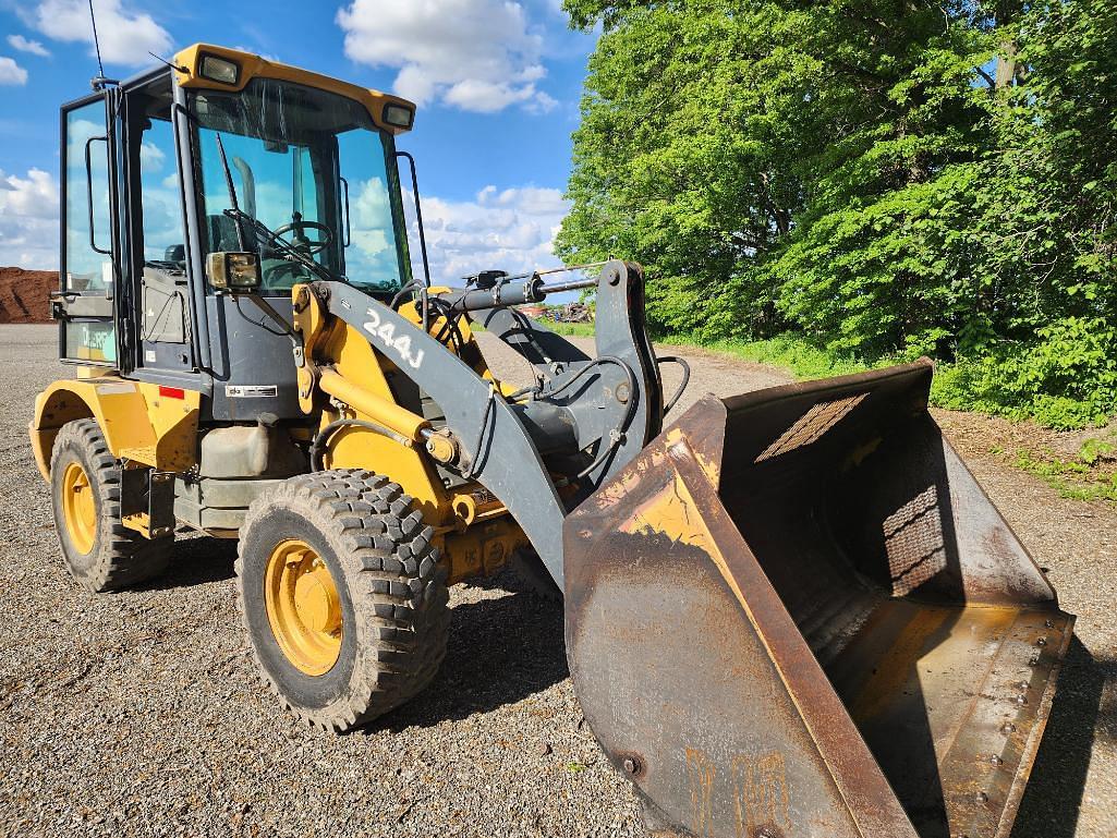 Image of John Deere 244J Primary image