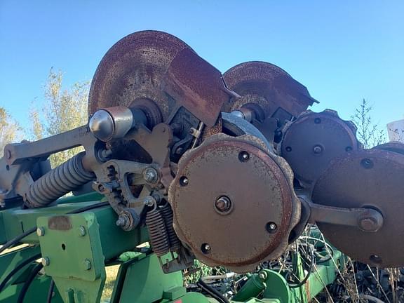 Image of John Deere 2510H equipment image 1