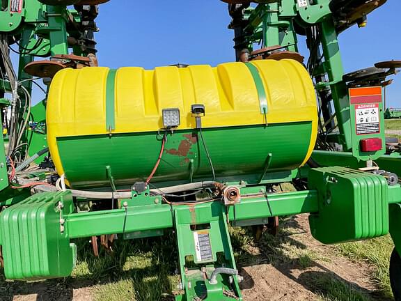 Main image John Deere 2510H 13