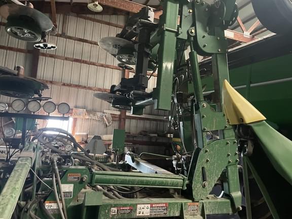 Image of John Deere 2510H Primary image