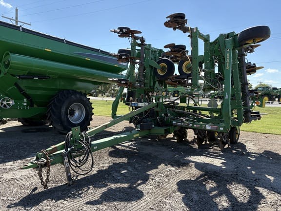 2010 John Deere 2510H Equipment Image0