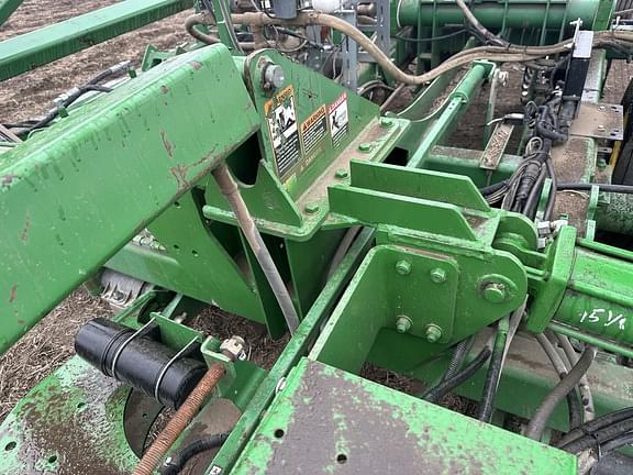 Image of John Deere 2510S equipment image 1