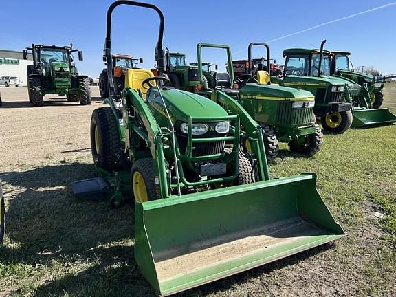 Image of John Deere 2520 equipment image 1