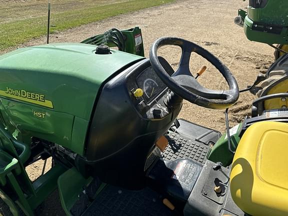 Image of John Deere 2520 equipment image 3