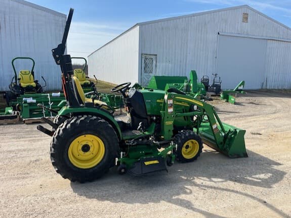 Image of John Deere 2520 equipment image 2