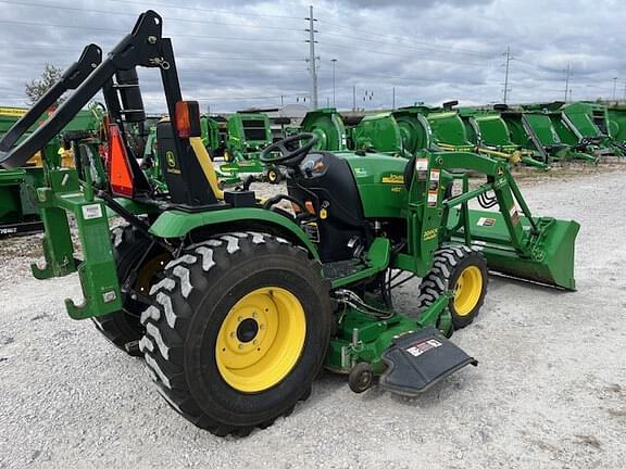 Image of John Deere 2520 equipment image 1