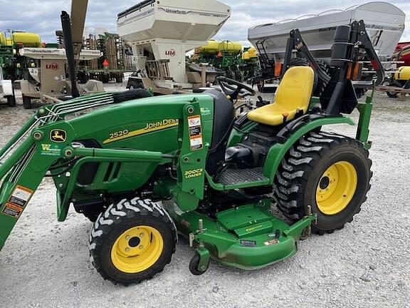 Image of John Deere 2520 Primary image