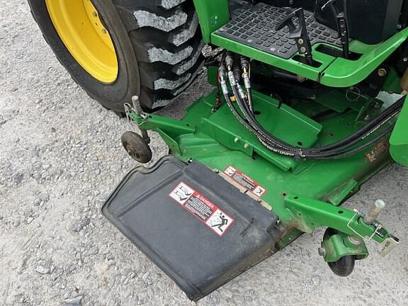 Image of John Deere 2520 equipment image 3