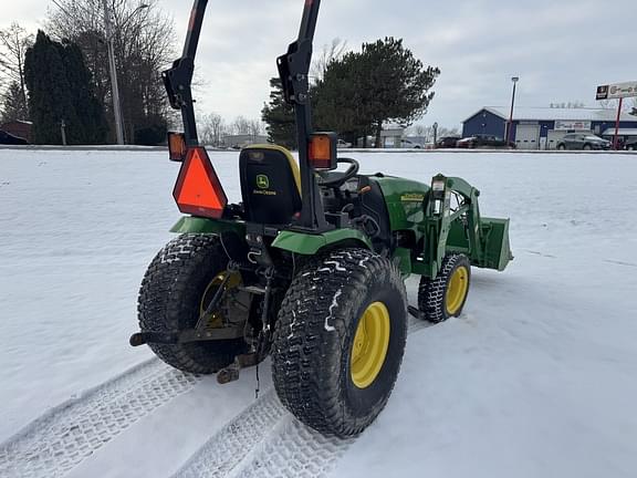 Image of John Deere 2720 equipment image 1