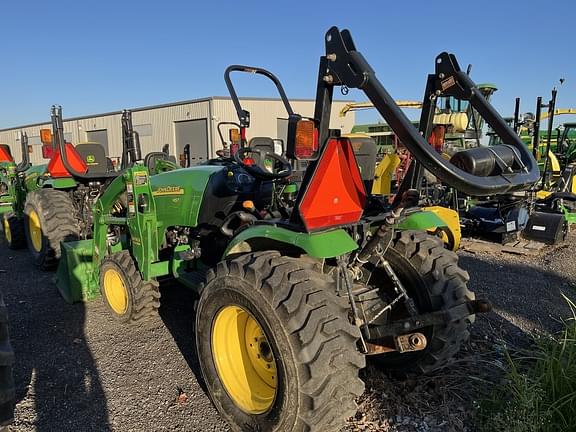 Image of John Deere 2720 equipment image 4