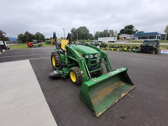 Image of John Deere 2720 equipment image 4