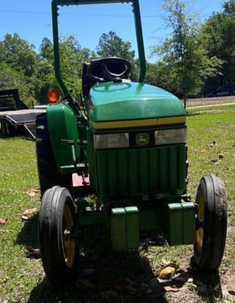 Image of John Deere 3005 Image 0