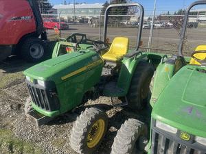 2010 John Deere 3032E Image