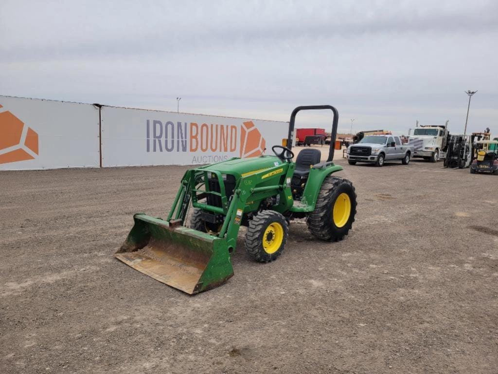 2010 John Deere 3032E Equipment Image0