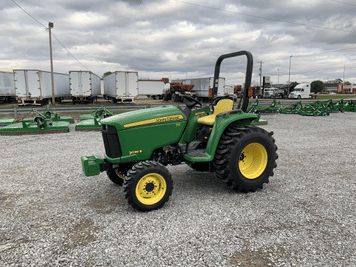 Main image John Deere 3038E
