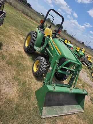 2010 John Deere 3038E Equipment Image0