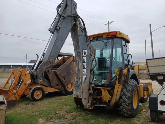 Image of John Deere 310J equipment image 3