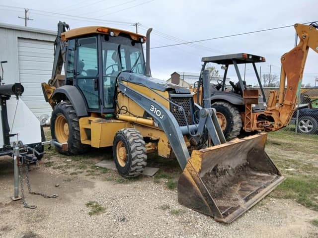Image of John Deere 310J equipment image 1
