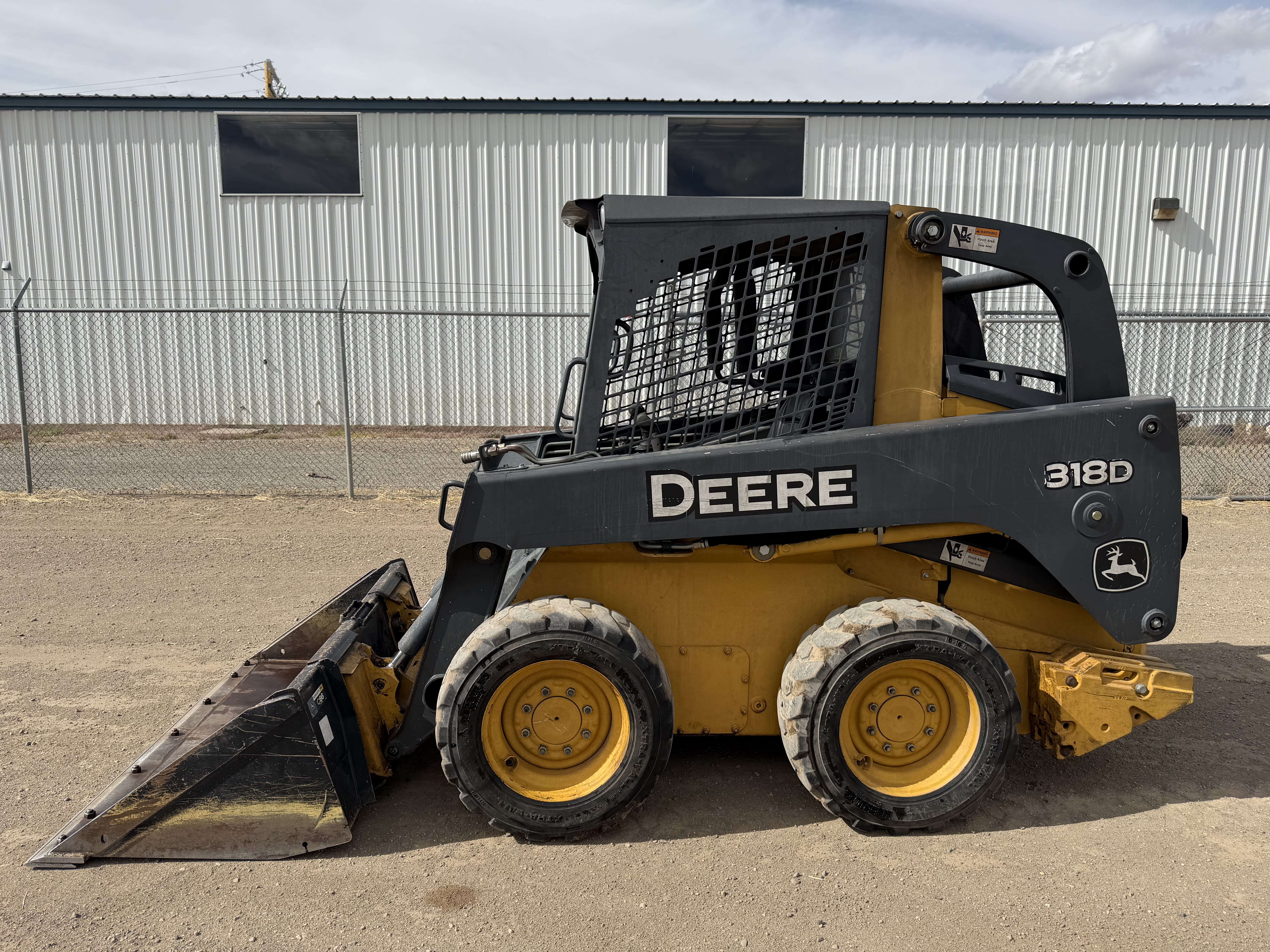 2012 John Deere 318D Equipment Image0