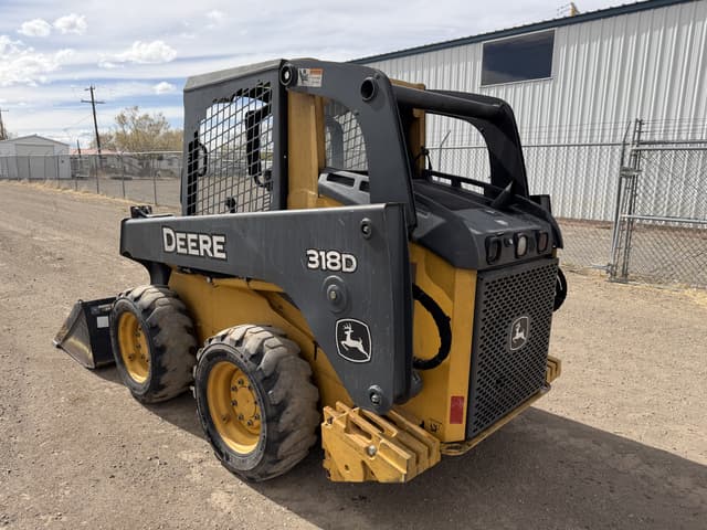 Image of John Deere 318D equipment image 2