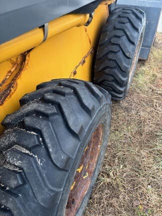 Image of John Deere 318D equipment image 4