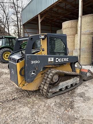 Image of John Deere 319D equipment image 3