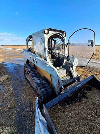 Image of John Deere 319D equipment image 2