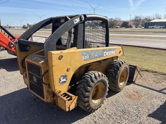 Image of John Deere 320 equipment image 2