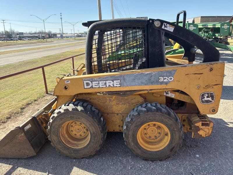 2010 John Deere 320 Equipment Image0